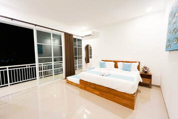 Villa Lois King Bedroom